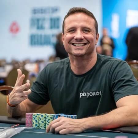 Bruno Foster e Léo Rizzo lideram primeira rodada dupla do Main Event do BSOP Foz