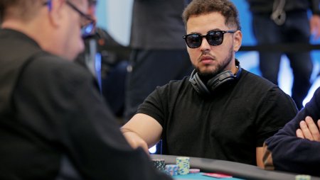 Denilson Jácomo é o líder no Dia 3 do Main Event do BSOP Foz após ação curta, entenda