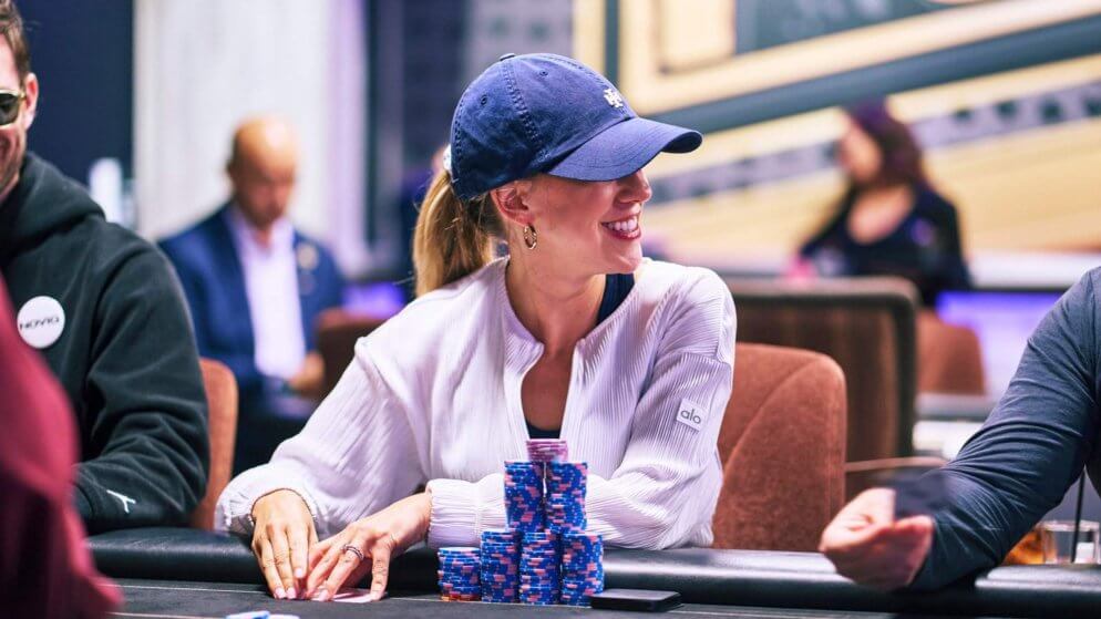 Kristen Foxen é a líder na decisão do Evento #9 do Poker Masters