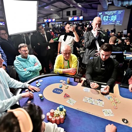 Jogador bolha Main Event da WSOP Europa com A-A e trinca no flop
