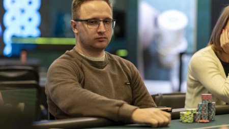 Ronei Accadrolli é o líder na terceira rodada dupla do Main Event do BSOP Millions