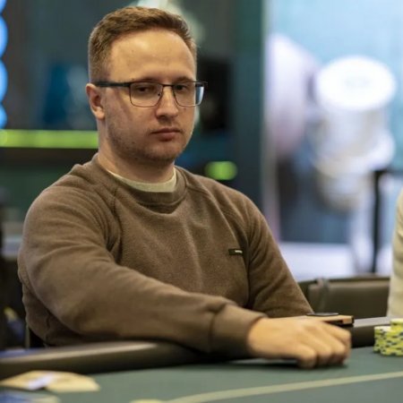 Ronei Accadrolli é o líder na terceira rodada dupla do Main Event do BSOP Millions
