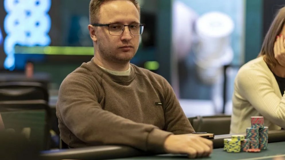 Ronei Accadrolli é o líder na terceira rodada dupla do Main Event do BSOP Millions