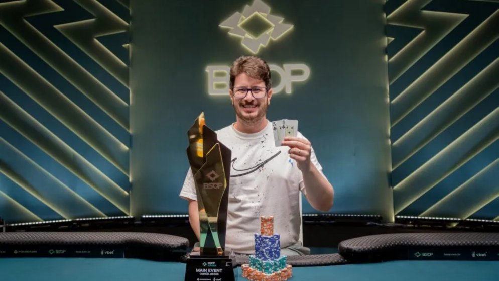 Aloísio Dourado é campeão do Main Event do BSOP Summer