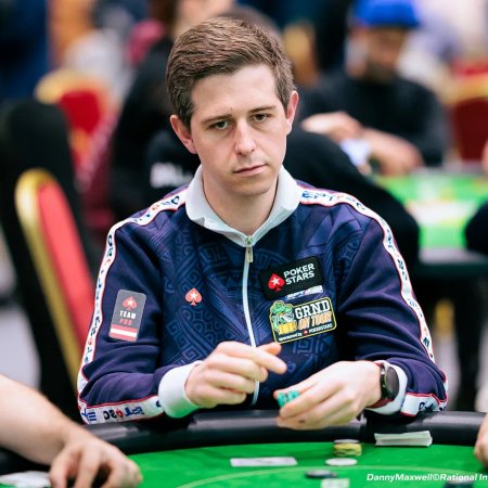 Embaixador do PokerStars faz “misclick” brutal e folda Straight Flush ao vivo na Twitch