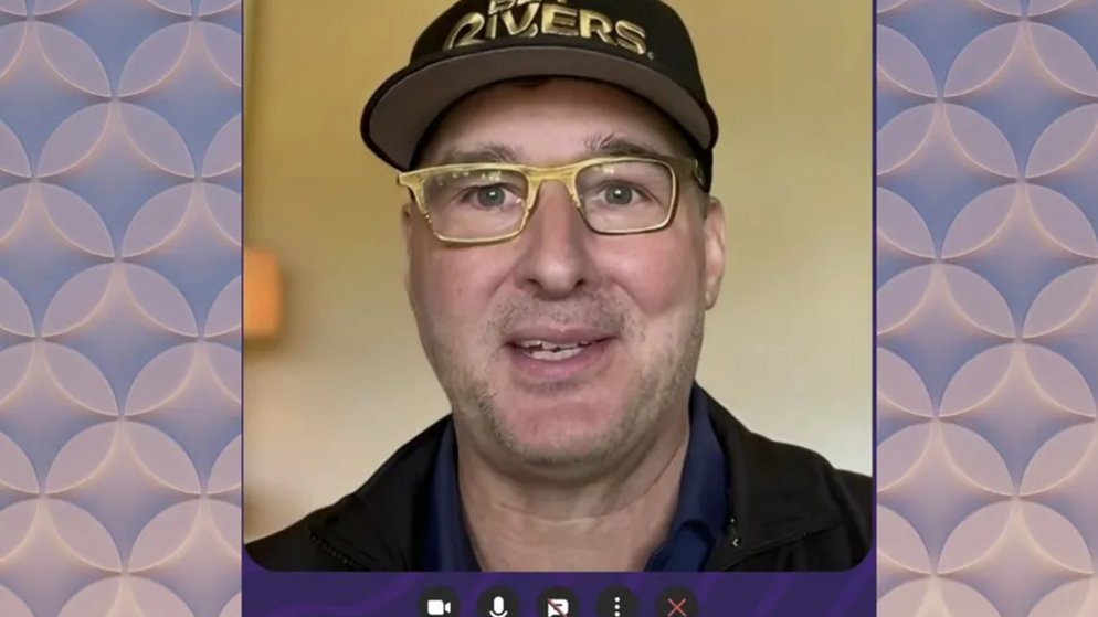 Phil Hellmuth lança avatar de IA para conversas em vídeo com os fãs