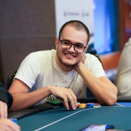 Carlos Serrano é o líder no Dia 1 do R$ 15K Grand High Roller do EPT Monte Carlo