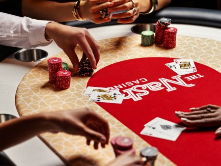 Dealer abandona emprego no meio da mão após discussão, entenda