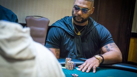 Ian Cohen lidera FT que tem Hall da Fama da NFL Richard Seymour