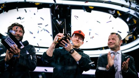 Jason Koon aplica bad beat, é campeão do €100K Invitational do EPT Monte Carlo e leva todo o prêmio de €1 milhão