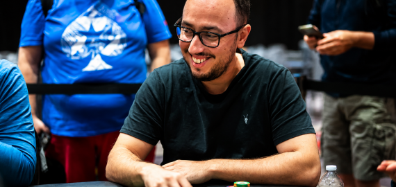 Barak Wisbrod lidera reta final do US$ 25K High Roller 8-Max da WSOP; brasileiros caem fora do ITM