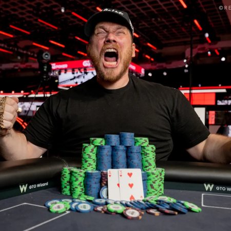 Mike Holtz conquista segundo bracelete da WSOP após vencer o Super Turbo Bounty