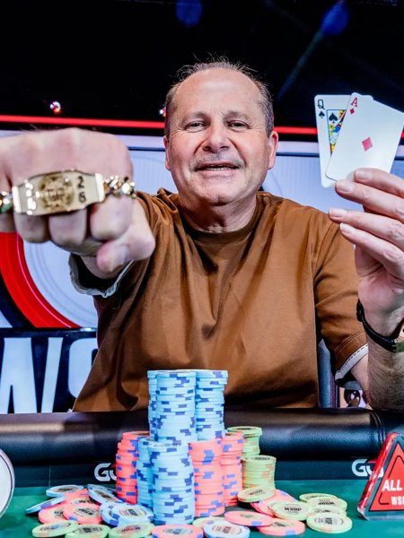 Amador conquista primeiro bracelete e prêmio milionário no GGMillion$ High Roller da WSOP