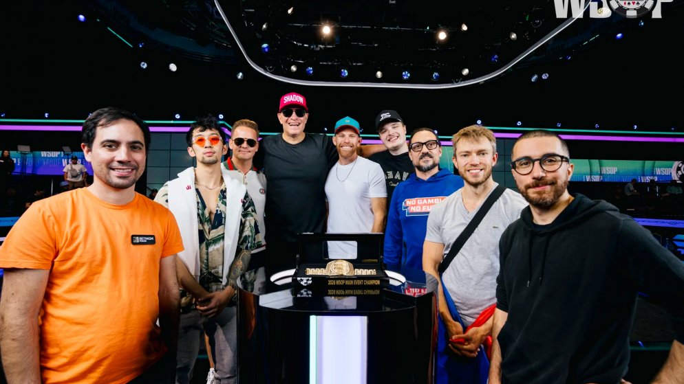 Lucas Jumalon é o líder da FT do Main Event da WSOP
