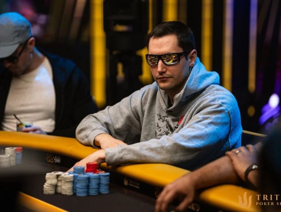 Bernhard Binder tem boa ponta entre os 12 finalistas do Main Event da Triton Jeju II