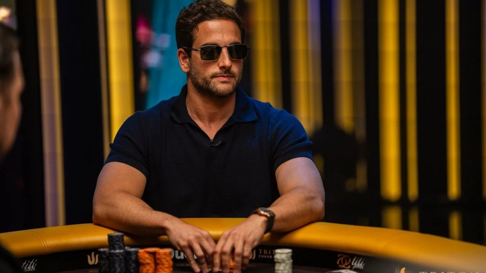 João Simão avança ao Dia 2 do US$ 150K 10th Anniversary da Triton