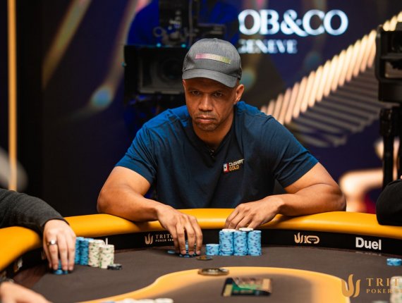 Phil Ivey cai com A-A e é o primeiro eliminado do US$ 200K Triton Invitational