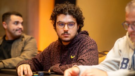 Younes Maghous lidera trio brasuca na FT do Main Event Medium do WCOOP
