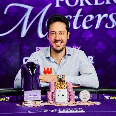 Depois de três bolhas, Adrian Mateos solta o grito de campeão no Poker Masters