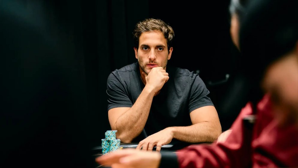 João Simão é 16º no US$ 100K Super High Roller Bowl de NLH