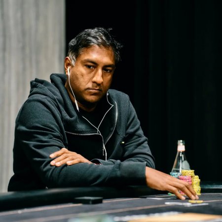 Cooler de quadra contra full sela a primeira eliminação no US$ 100K Super High Roller Bowl NLH